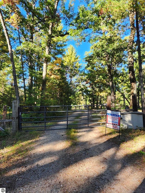 Tiny photo for 5810 E Esmond Road, Hale, MI 48739 (MLS # 1951270)