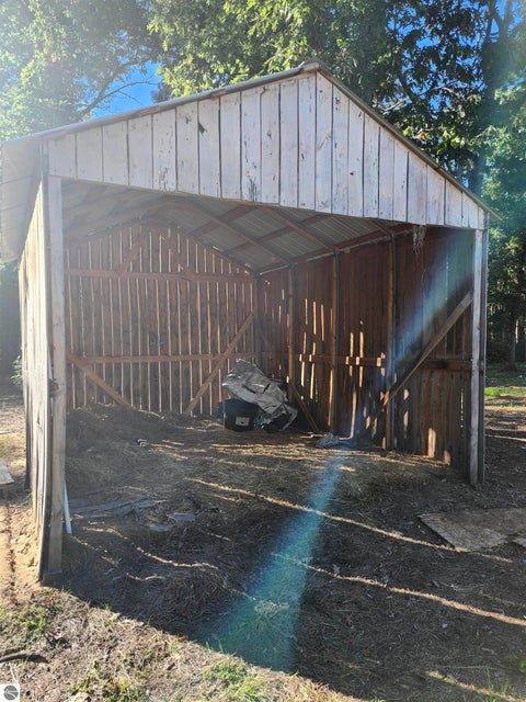 Tiny photo for 5810 E Esmond Road, Hale, MI 48739 (MLS # 1951270)