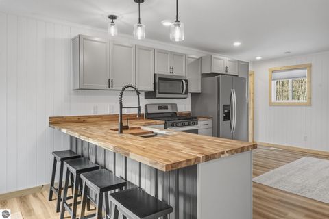 Tiny photo for 17432 Jennifer Drive, Wellston, MI 49689 (MLS # 1942321)