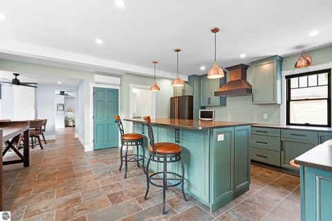 Tiny photo for 525 Fifth Street, Traverse City, MI 49684 (MLS # 1943483)