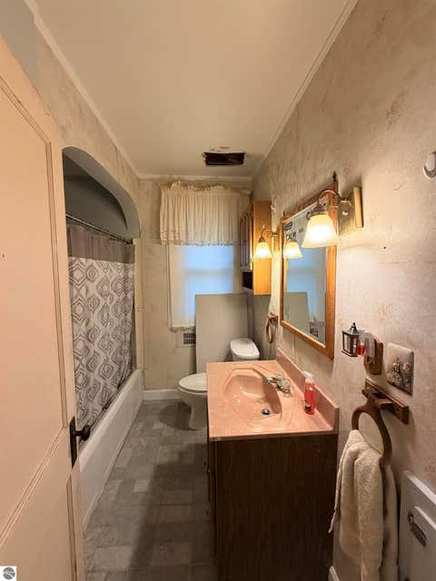 Tiny photo for 135 Carpenter Street, West Branch, MI 48661 (MLS # 1947269)