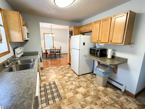 Tiny photo for 512 S Grover Avenue, Alma, MI 48801 (MLS # 1941660)