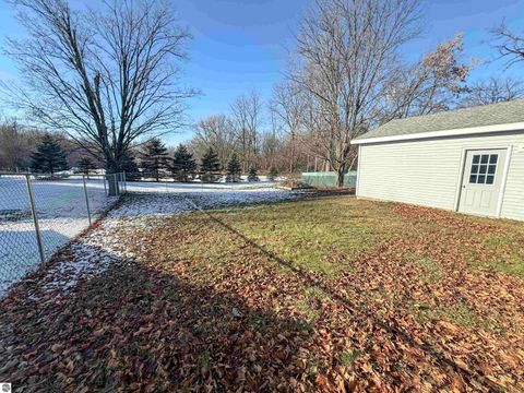Tiny photo for 512 S Grover Avenue, Alma, MI 48801 (MLS # 1941660)