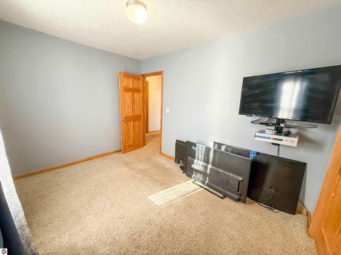 Tiny photo for 512 S Grover Avenue, Alma, MI 48801 (MLS # 1941660)