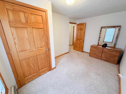 Tiny photo for 512 S Grover Avenue, Alma, MI 48801 (MLS # 1941660)