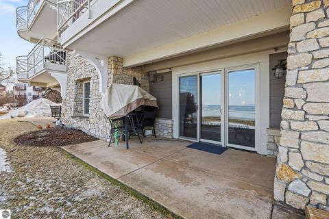 Tiny photo for 1941 US-31 N #15, Traverse City, MI 49686 (MLS # 1942817)