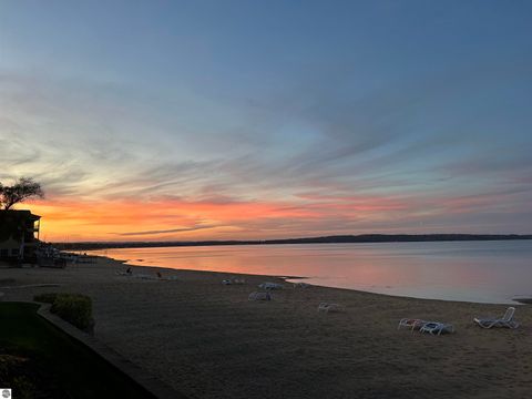 Tiny photo for 1941 US-31 N #15, Traverse City, MI 49686 (MLS # 1942817)