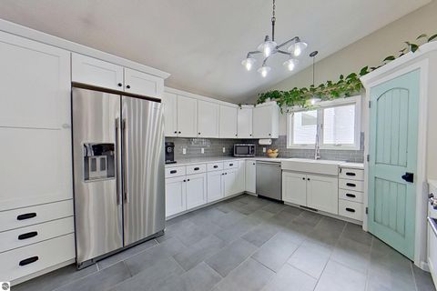 Tiny photo for 1225 Abbey Lane, Mt Pleasant, MI 48858 (MLS # 1943252)