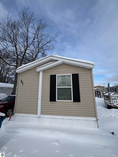 Tiny photo for 841 Shady Lane, Traverse City, MI 49686 (MLS # 1941868)