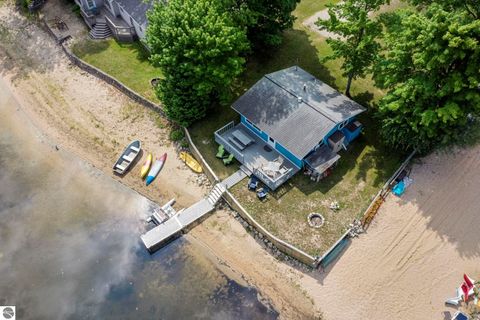 Tiny photo for 9301 E 50 Road, Cadillac, MI 49601 (MLS # 1942906)