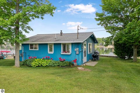 Tiny photo for 9301 E 50 Road, Cadillac, MI 49601 (MLS # 1942906)