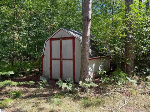 Tiny photo for 705 Pine ST, Bellaire, MI 49615 (MLS # 1950291)