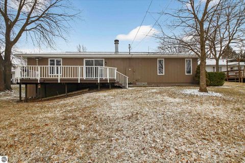 Tiny photo for 980 Glencoe Road, Alma, MI 48801 (MLS # 1943215)