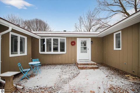 Tiny photo for 980 Glencoe Road, Alma, MI 48801 (MLS # 1943215)