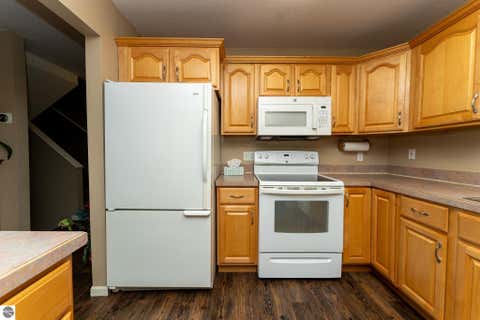 Tiny photo for 1604 E Gaylord Street, Mt Pleasant, MI 48858 (MLS # 1944953)