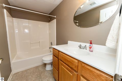 Tiny photo for 1604 E Gaylord Street, Mt Pleasant, MI 48858 (MLS # 1944953)