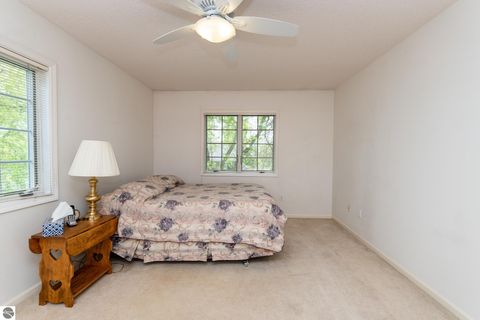 Tiny photo for 1604 E Gaylord Street, Mt Pleasant, MI 48858 (MLS # 1944953)