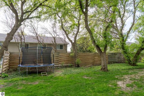 Tiny photo for 1604 E Gaylord Street, Mt Pleasant, MI 48858 (MLS # 1944953)