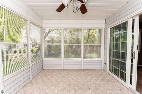 Tiny photo for 1604 E Gaylord Street, Mt Pleasant, MI 48858 (MLS # 1944953)