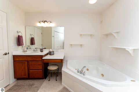 Tiny photo for 1604 E Gaylord Street, Mt Pleasant, MI 48858 (MLS # 1944953)