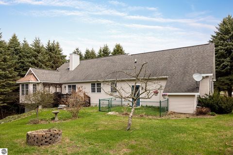 Tiny photo for 904 Bertina Lane, Traverse City, MI 49696 (MLS # 1944343)