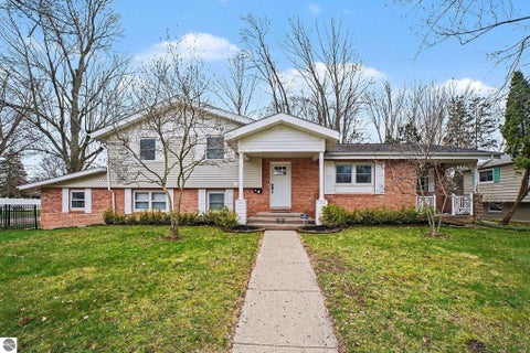Tiny photo for 1320 E Lincoln, Mt Pleasant, MI 48858 (MLS # 1943824)