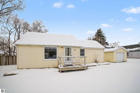 Tiny photo for 2162 3rd Street, Mt Pleasant, MI 48858 (MLS # 1941902)