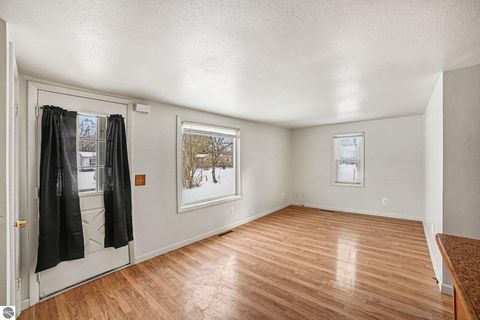 Tiny photo for 2162 3rd Street, Mt Pleasant, MI 48858 (MLS # 1941902)