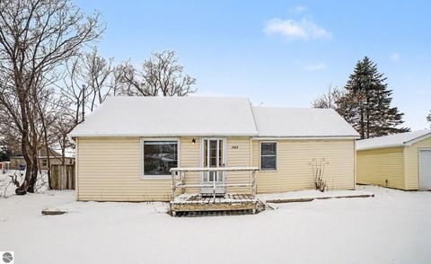 Tiny photo for 2162 3rd Street, Mt Pleasant, MI 48858 (MLS # 1941902)