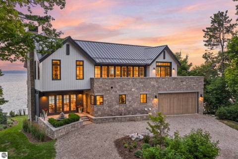 Photo of 9669 Peninsula Drive, Traverse City, MI 49686 (MLS # 1948852)