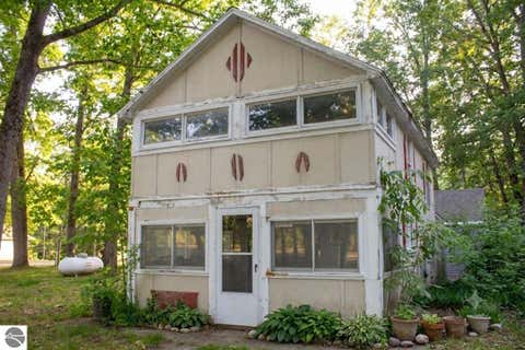 Tiny photo for 1504 Oak Street, Wellston, MI 49689 (MLS # 1946234)