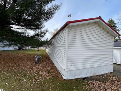 Tiny photo for 310 Kristy Jo Street, Cadillac, MI 49601 (MLS # 1948168)