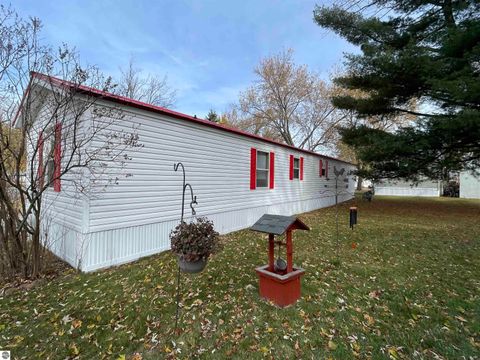 Tiny photo for 310 Kristy Jo Street, Cadillac, MI 49601 (MLS # 1948168)
