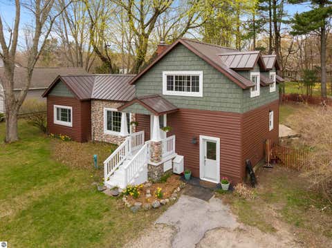 Photo of 657 Crystal Avenue, Frankfort, MI 49635 (MLS # 1941680)