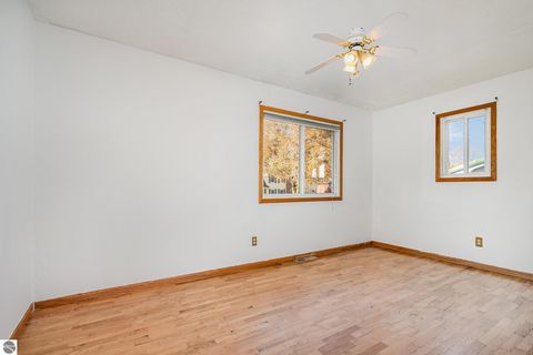 Tiny photo for 1029 Taylor Street, Mt Pleasant, MI 48858 (MLS # 1940766)