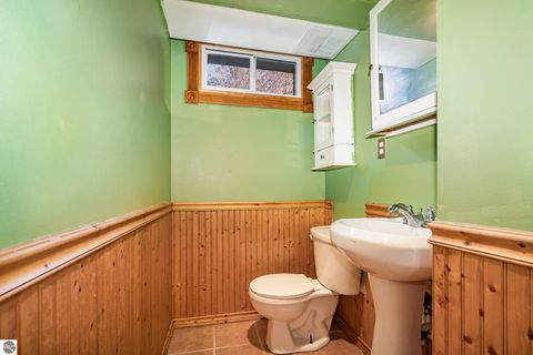 Tiny photo for 1029 Taylor Street, Mt Pleasant, MI 48858 (MLS # 1940766)