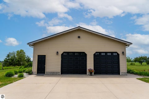 Tiny photo for 4597 W Baseline Road, Mt Pleasant, MI 48858 (MLS # 1946430)