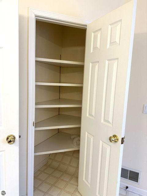 Tiny photo for 1511 Eastpointe Drive, Mt Pleasant, MI 48858 (MLS # 1944052)