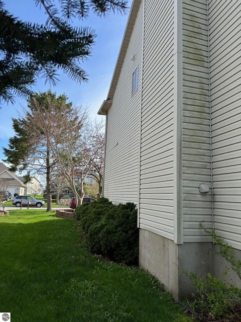 Tiny photo for 1511 Eastpointe Drive, Mt Pleasant, MI 48858 (MLS # 1944052)