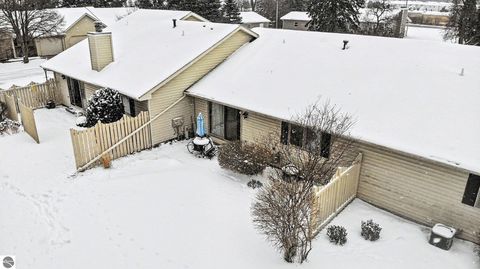 Tiny photo for 340 Applewood Lane, Mt Pleasant, MI 48858 (MLS # 1942088)