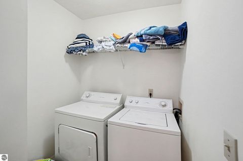 Tiny photo for 340 Applewood Lane, Mt Pleasant, MI 48858 (MLS # 1942088)