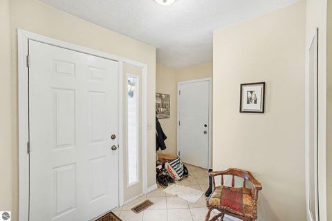 Tiny photo for 340 Applewood Lane, Mt Pleasant, MI 48858 (MLS # 1942088)