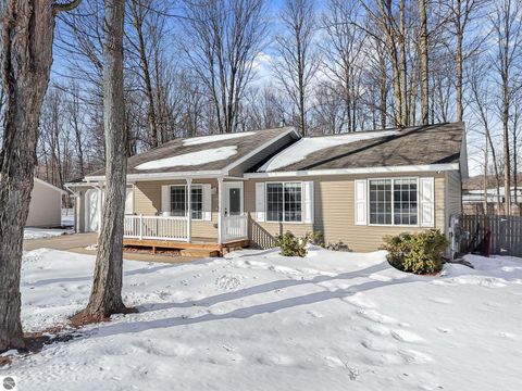 Photo of 2294 Woodcock Lane, Traverse City, MI 49685 (MLS # 1942889)