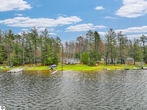 Tiny photo for 2255 Wenonah Trail, Lake City, MI 49651 (MLS # 1945175)
