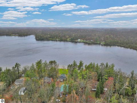 Tiny photo for 2255 Wenonah Trail, Lake City, MI 49651 (MLS # 1945175)