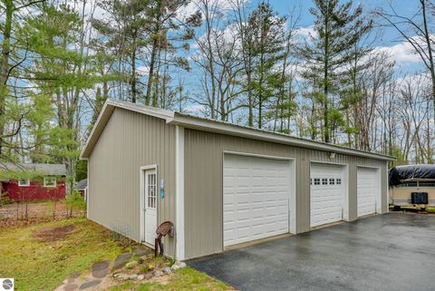 Tiny photo for 2255 Wenonah Trail, Lake City, MI 49651 (MLS # 1945175)
