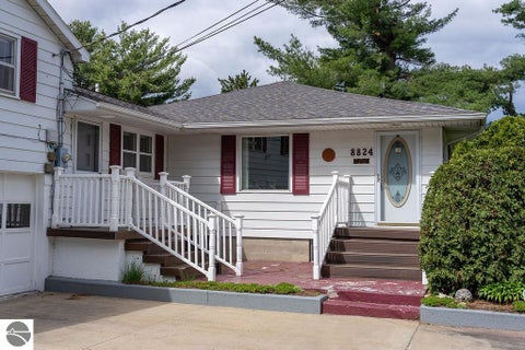 Tiny photo for 8824 E Pickard Road, Mt Pleasant, MI 48858 (MLS # 1944893)