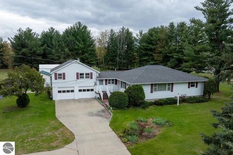 Tiny photo for 8824 E Pickard Road, Mt Pleasant, MI 48858 (MLS # 1944893)