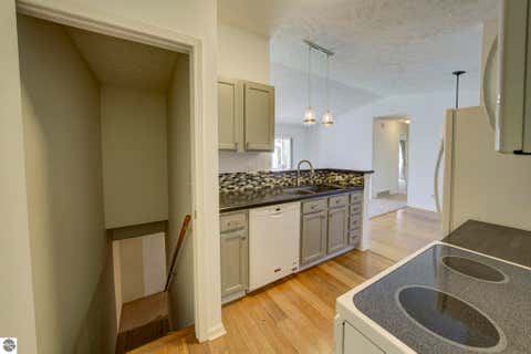 Tiny photo for 2985 Emerald Isle, Traverse City, MI 49684 (MLS # 1944338)