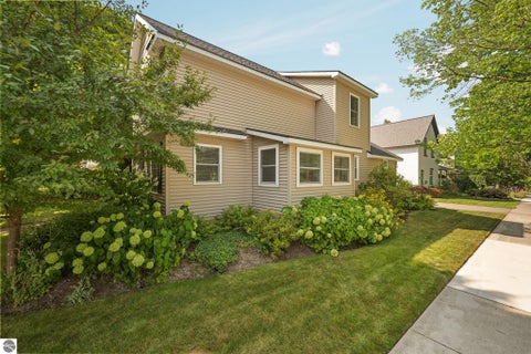 Tiny photo for 802 Randolph Street, Traverse City, MI 49684 (MLS # 1949748)